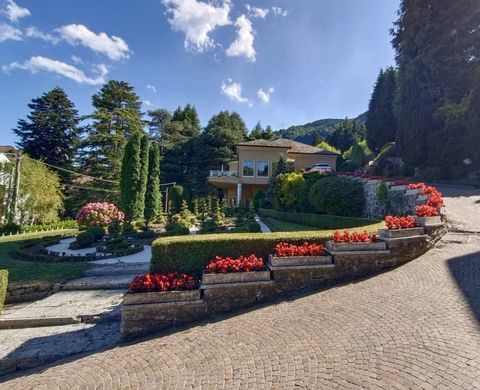 빌라 / Magreglio, Provincia di Como