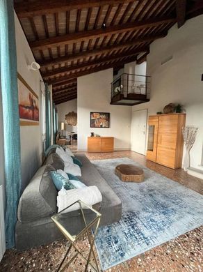 Appartement in Treviso, Provincia di Treviso