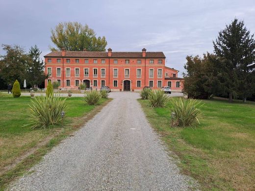 Villa - Luzzara, Provincia di Reggio Emilia