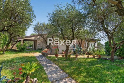 Villa in Sirmione, Provincia di Brescia