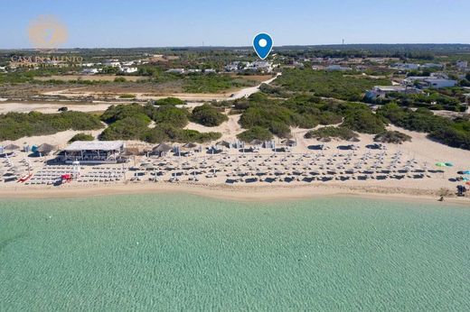 منزل مسطّب متراص ﻓﻲ Porto Cesareo, Provincia di Lecce