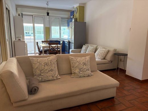 Apartment / Etagenwohnung in Riccione, Provincia di Rimini