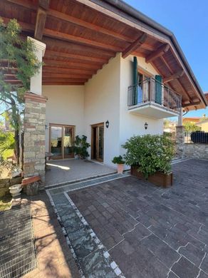 Willa w Polpenazze del Garda, Provincia di Brescia