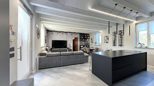 ‏דירה ב  Chiari, Provincia di Brescia