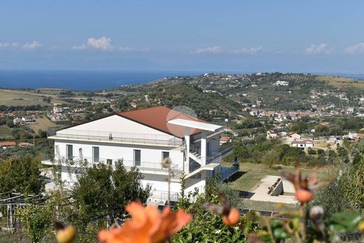 Villa Agropoli, Salerno ilçesinde