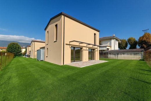 Villa - Bassano del Grappa, Provincia di Vicenza