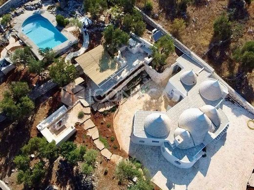 Villa in Ostuni, Provincia di Brindisi