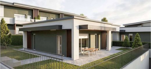 Villa en Alzate Brianza, Provincia di Como