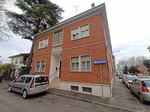 Villa in Ferrara, Provincia di Ferrara