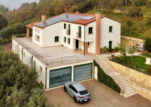 Πολυτελή κατοικία σε Sarego, Provincia di Vicenza
