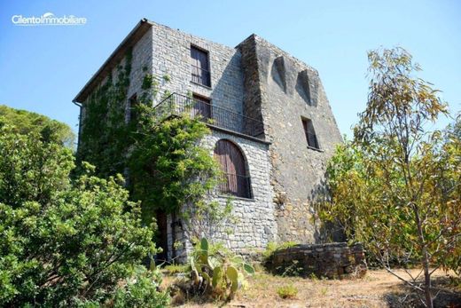 Landhuis in Casal Velino, Provincia di Salerno