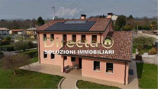 Maison de luxe à Susegana, Trévise