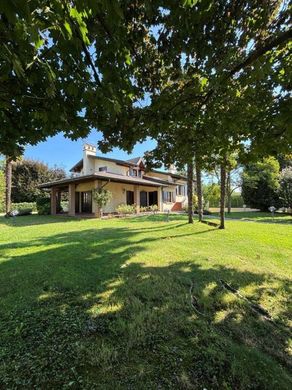 Villa a Roveredo in Piano, Pordenone