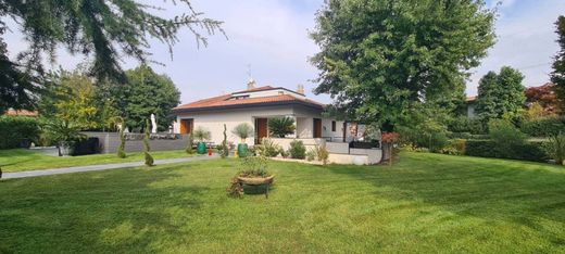 Willa w Manerbio, Provincia di Brescia