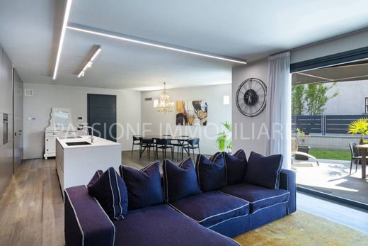 Villa in Capriano del Colle, Provincia di Brescia