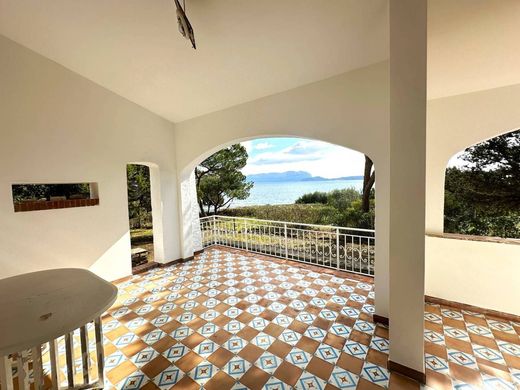 Villa in Pittulongu, Provincia di Sassari