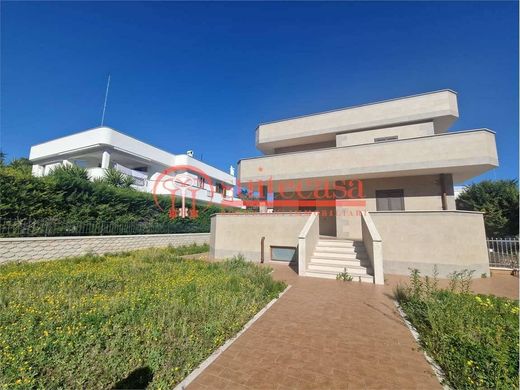 Villa Trani, Barletta - Andria - Trani ilçesinde