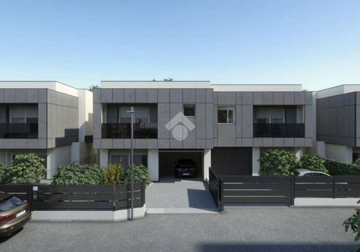 Willa w Granarolo dell'Emilia e Viadagola, Bologna