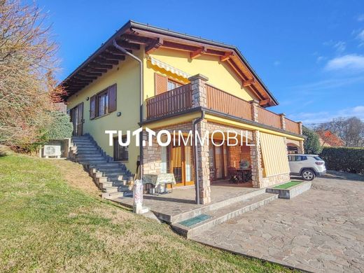 Villa - Nembro, Bérgamo