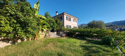 Villa Ventimiglia, Imperia ilçesinde