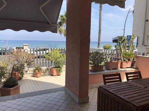 Apartment in Laigueglia, Provincia di Savona