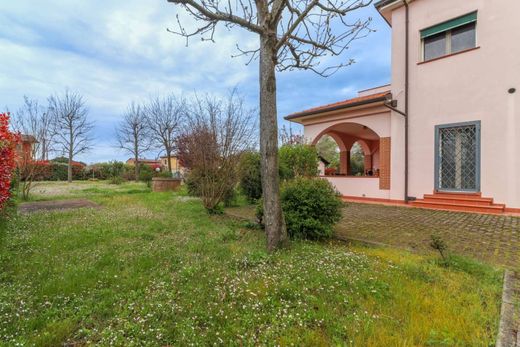 빌라 / Medicina-Buda, Bologna