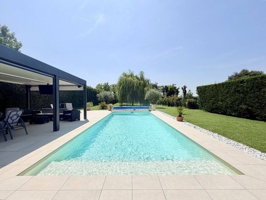 Villa à Vellezzo Bellini, Provincia di Pavia