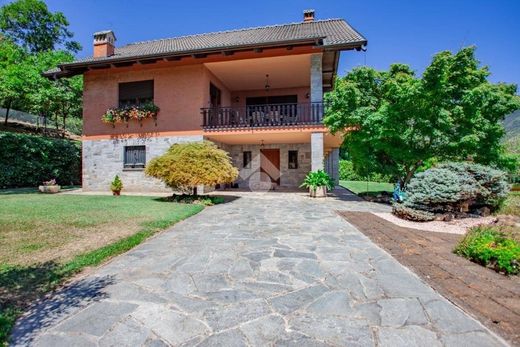 Βίλα σε Val della Torre, Torino