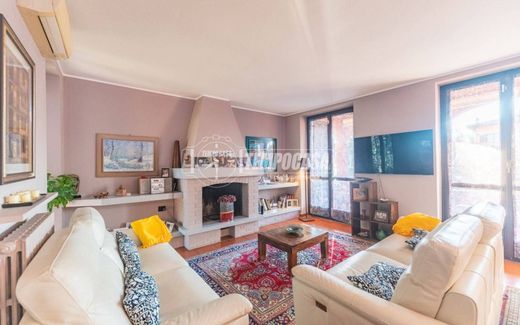 Villa in Cusago, Mailand