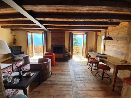 Appartement in La Salle, Valle d'Aosta