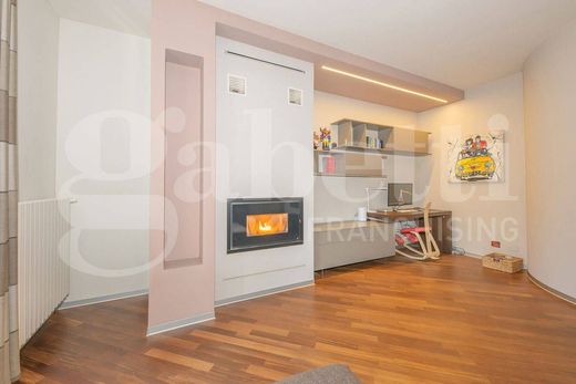 Villa in Rivoli, Turin