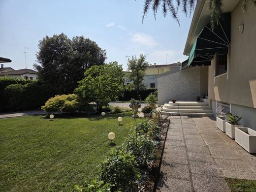 Villa en Portogruaro, Venecia