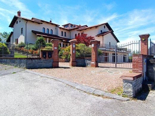 Villa en Vicoforte, Provincia di Cuneo