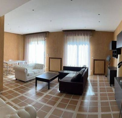 Penthouse Pescara, Pescara ilçesinde