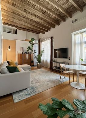 Appartamento a Milano, Lombardia