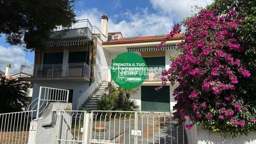 Villa in Borghetto Santo Spirito, Provincia di Savona