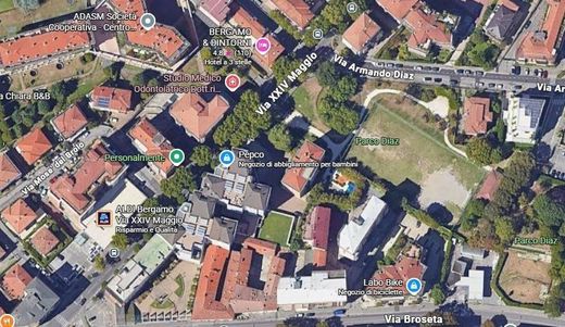 Ático en Bérgamo, Lombardia