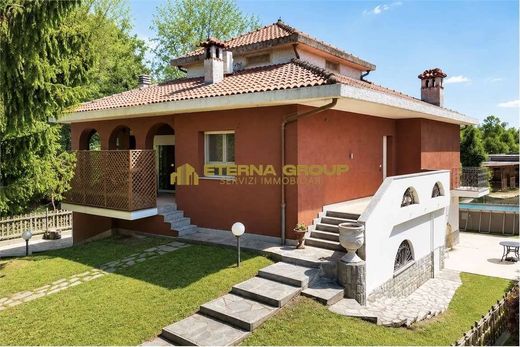 Villa Vinovo, Torino ilçesinde