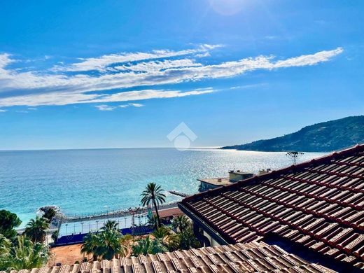 Penthouse in Ospedaletti, Provincia di Imperia