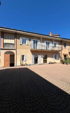 Villa in Verduno, Provincia di Cuneo