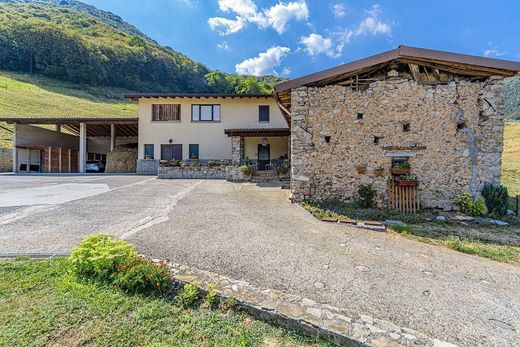 Country House in Albino, Provincia di Bergamo