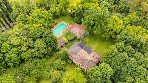 Villa in Roncoferraro, Province of Mantua