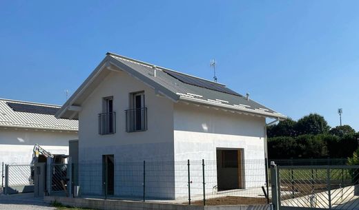 Willa w Cabiate, Provincia di Como