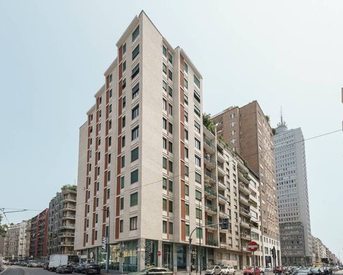 아파트 / 밀라노, Città metropolitana di Milano