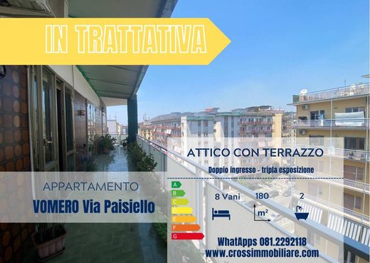 Appartement in Napels, Napoli