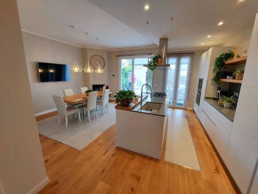 ﻓﻴﻼ ﻓﻲ Campi Bisenzio, Province of Florence