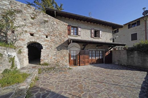 Casa di lusso a Gargnano, Brescia