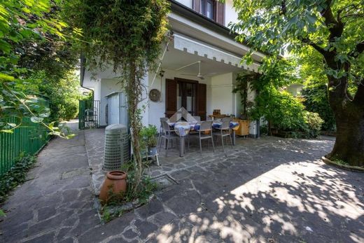 빌라 / Basiano, Città metropolitana di Milano