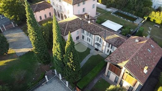 Casa di lusso a Brescia, Lombardia