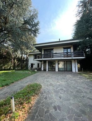 Willa w Vimercate, Provincia di Monza e della Brianza